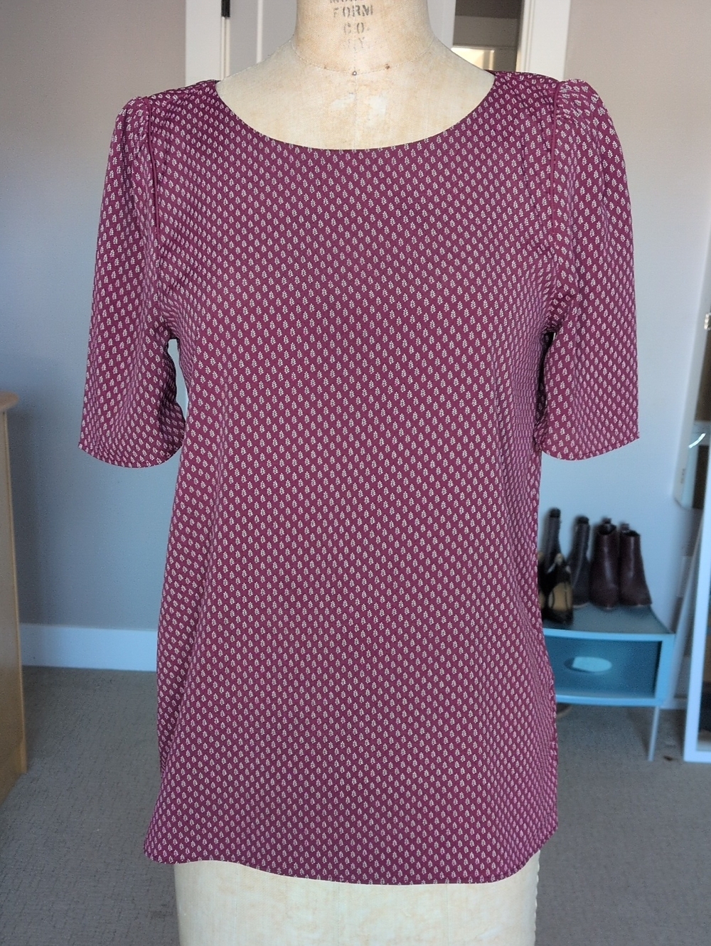 H&M Mauve Patterned Short Sleeve Scoop Neck Blouse